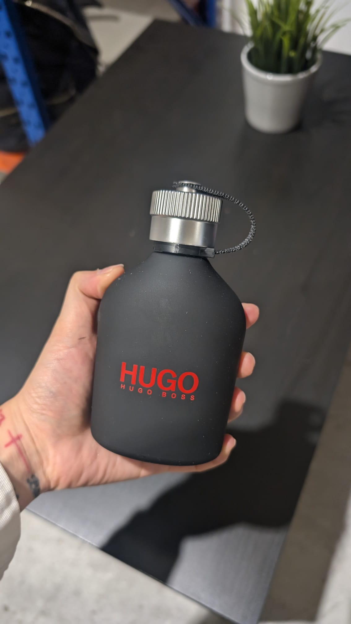 Hugo Just Different Hugo Boss 150ml EDT (Tester Box)